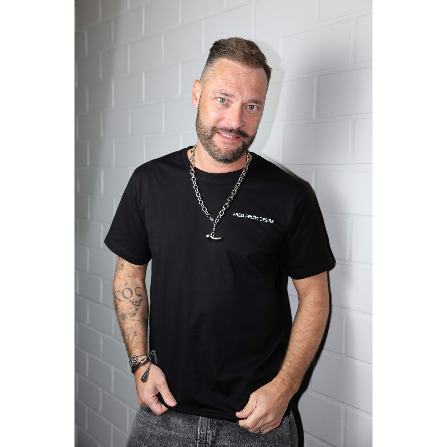 T-shirt SWEET DREAMS ARE MADE OF DICKS